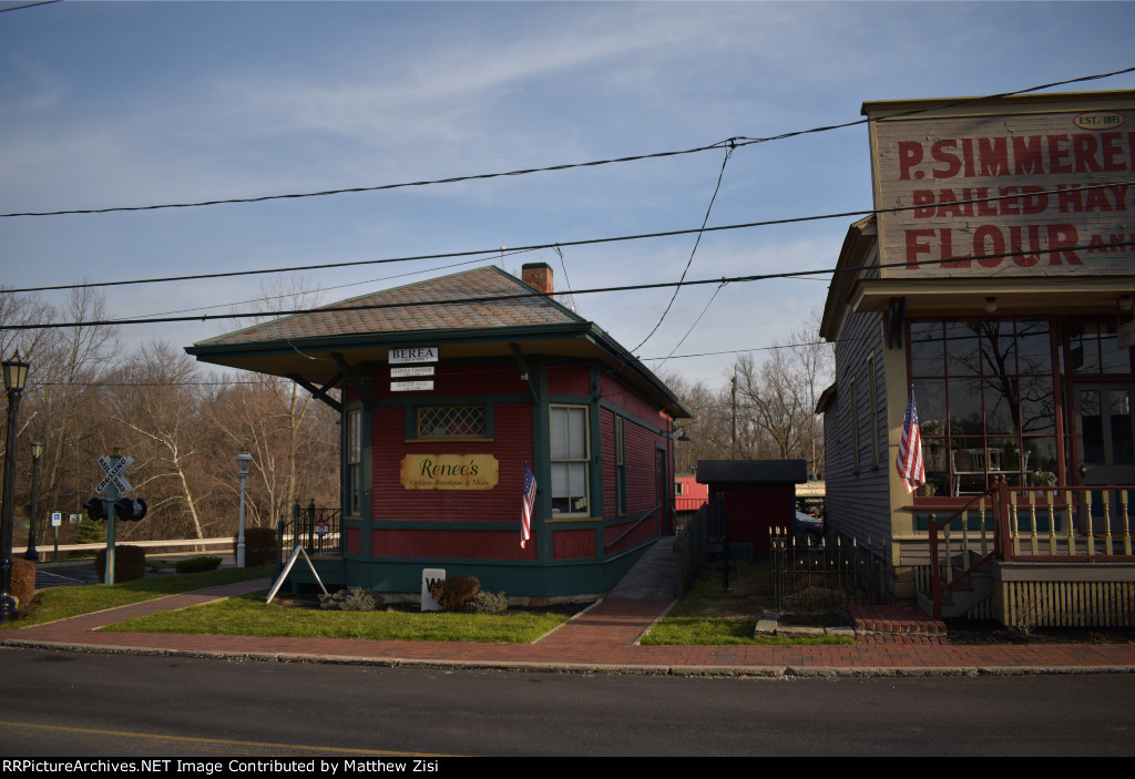 Middleburg Heights Station